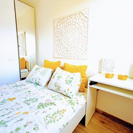 Private Room In Renovated Apartment - Tram 1 Min Walk Νίκαια Εξωτερικό φωτογραφία