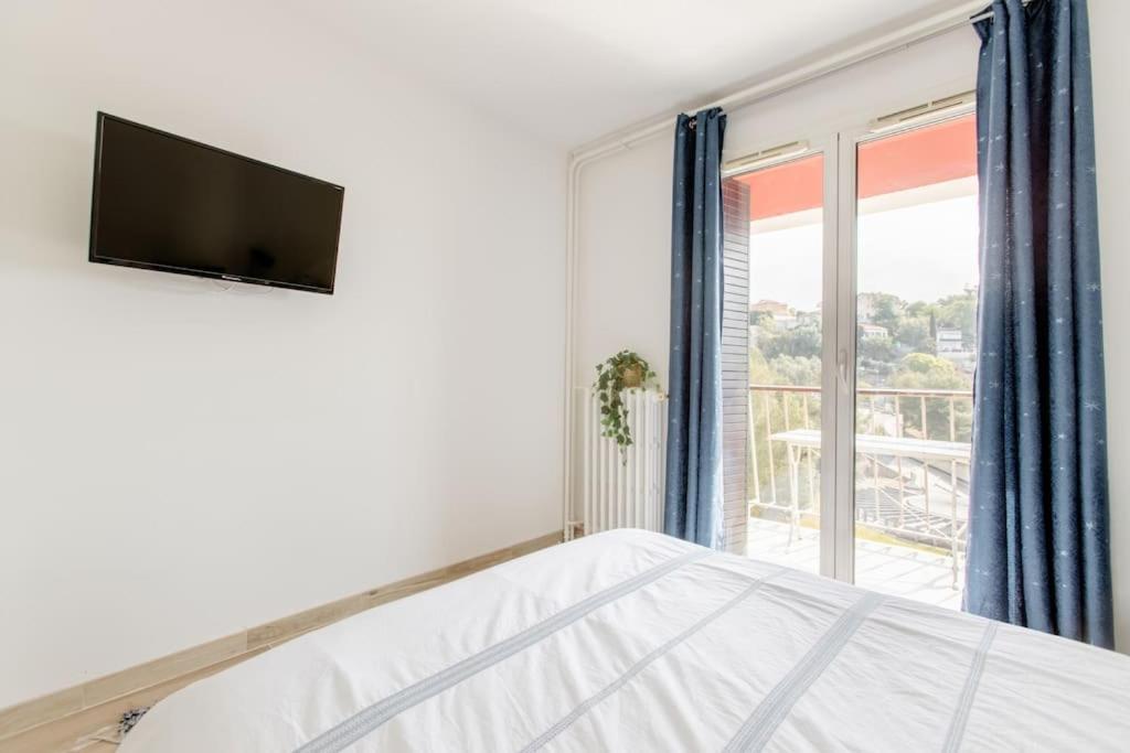 Private Room In Renovated Apartment - Tram 1 Min Walk Νίκαια Εξωτερικό φωτογραφία