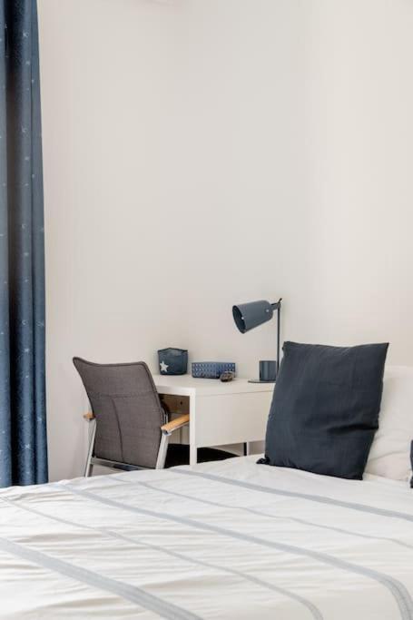 Private Room In Renovated Apartment - Tram 1 Min Walk Νίκαια Εξωτερικό φωτογραφία