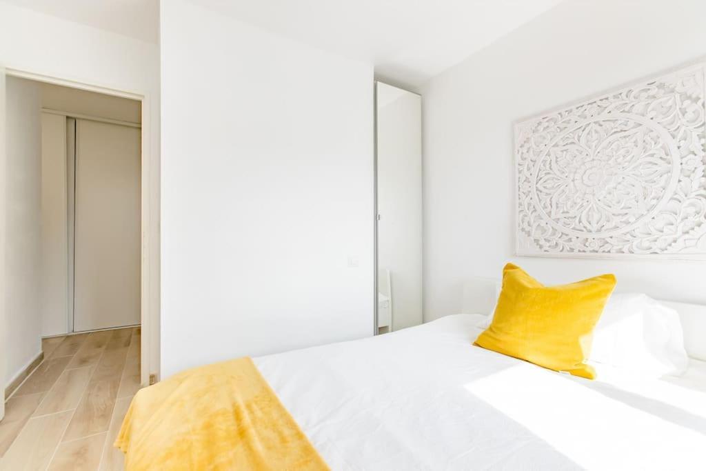 Private Room In Renovated Apartment - Tram 1 Min Walk Νίκαια Εξωτερικό φωτογραφία
