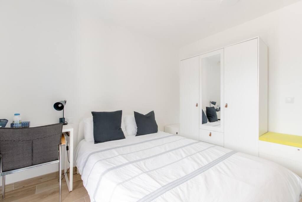 Private Room In Renovated Apartment - Tram 1 Min Walk Νίκαια Εξωτερικό φωτογραφία